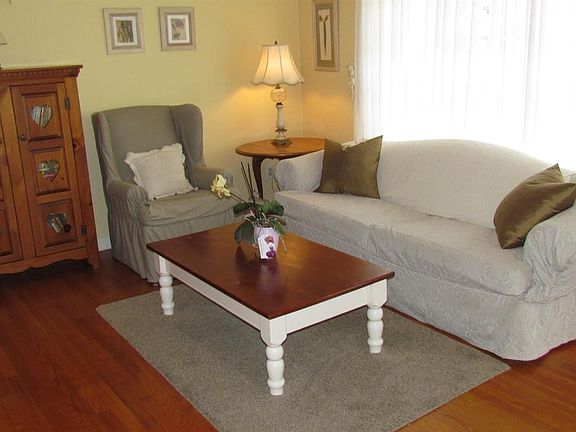 3rd image of 1429 Collegewood Dr