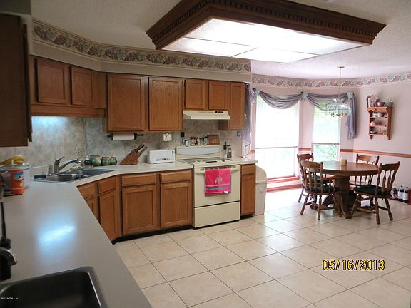 5th image of 3673 Manor Oaks Dr
