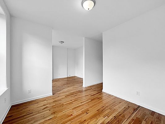 4th image of 166 W 122nd St APT 5W