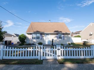 2810 1st Pl, Baldwin, NY 11510