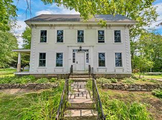 16 Green St, Wolfeboro, NH 03894