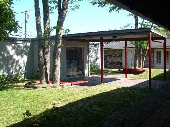 1st image of 11212 Bridgeport Way SW APT 8