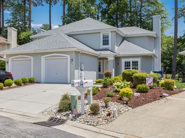 812 E Willow Point Pl, Newport News, VA 23602