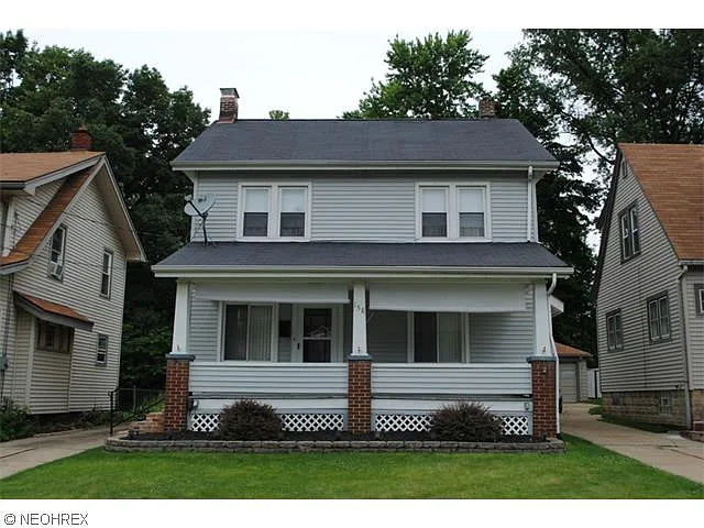 158 Maple Dr photo 1