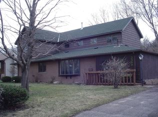 3569 English St, Vadnais Heights, MN 55110