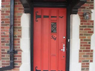 514 S Hanley Rd, Saint Louis, MO 63105