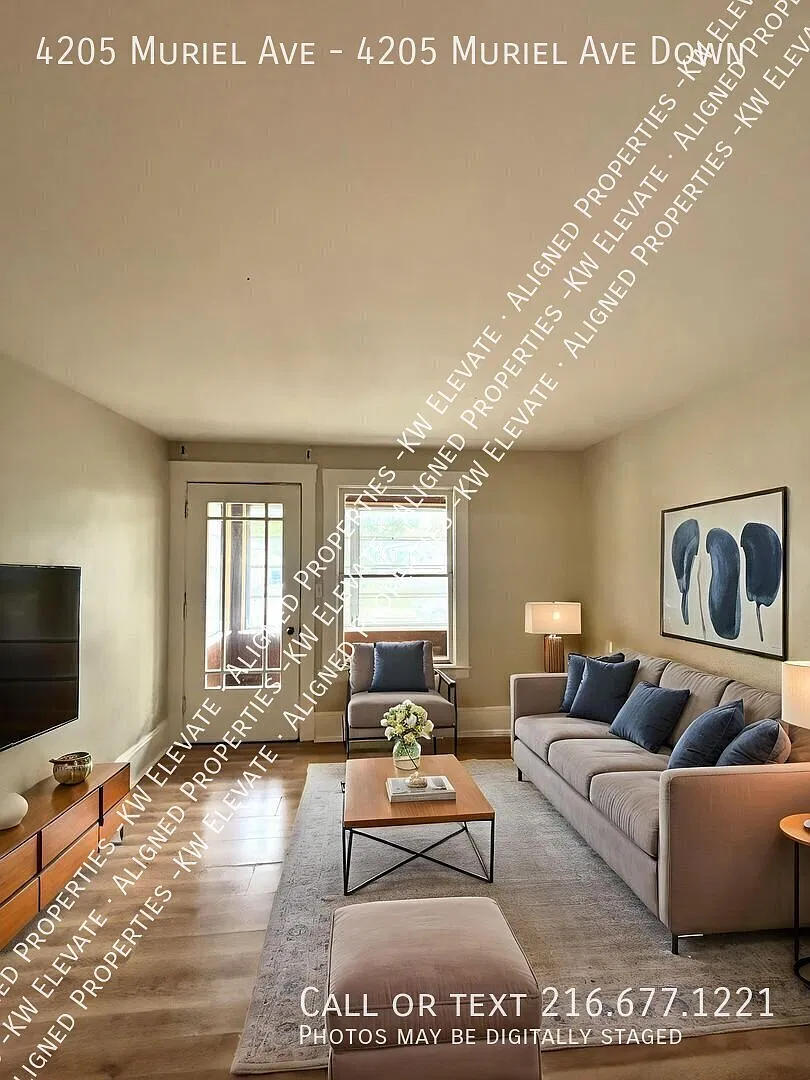 Cleveland Charming 2 Bedroom with ScreenedIn Porch! — Photo 4