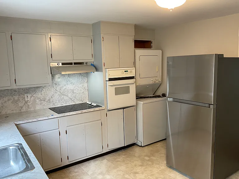 20 Bassett St #1 — Photo 2