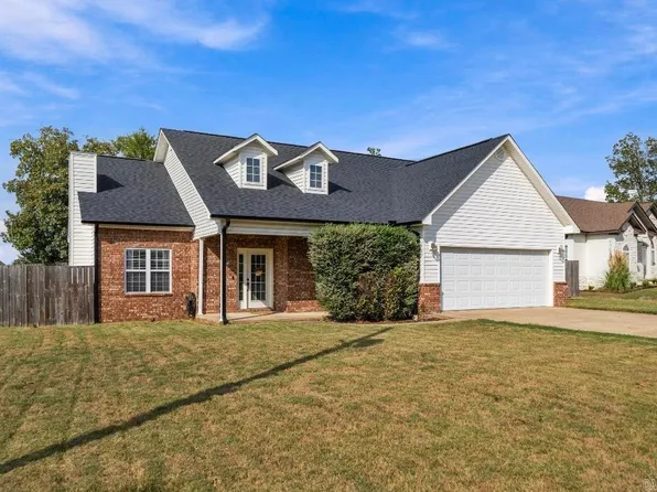 797 Marion Anderson Rd, Hot Springs, AR 71913