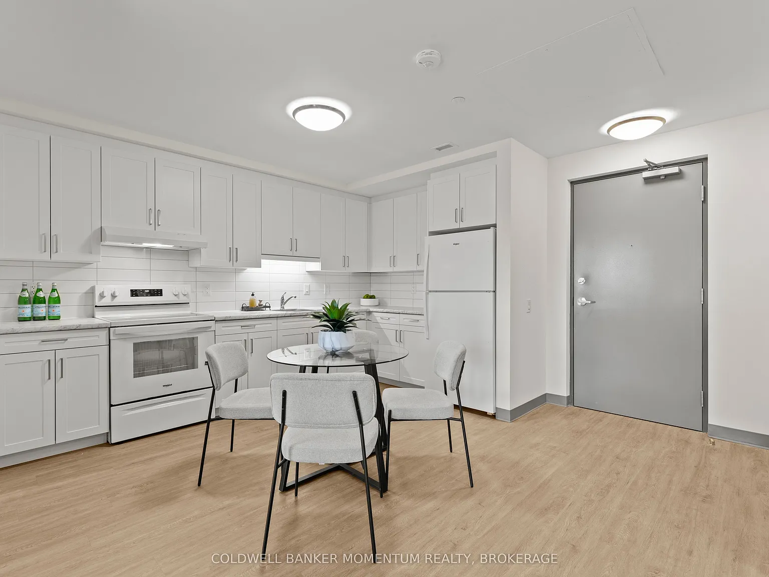 2 bed, $1,849 — Photo 4