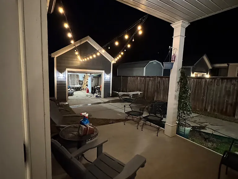 138 Oakland Dr — Photo 2