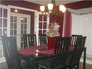 4th image of 2561 Southern Oaks Dr