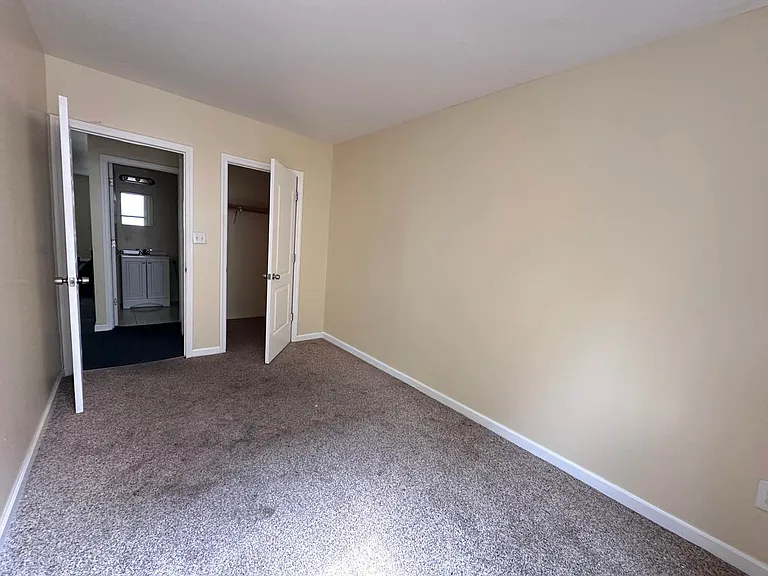 2000 Mapes Ave #2 — Photo 6