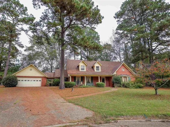 1143 Woodside Cir, Camden, AR 71701