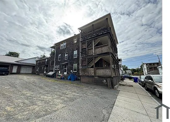 15 Portland St #2