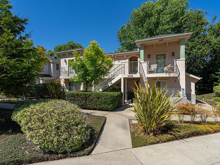 3372 Rockview Pl #1 — Photo 35