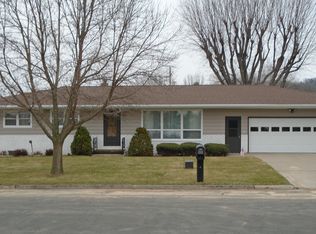 304 School St, Coon Valley, WI 54623