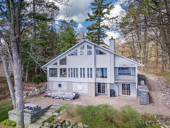 2nd image of 1096 S Gunlock Lake Ln