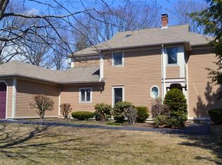 19 Stoneledge Dr #19, Portland, ME 04102