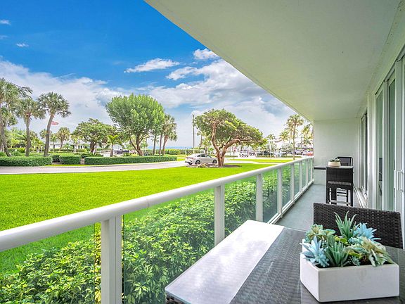 3rd image of 333 NE 21st Avenue #202