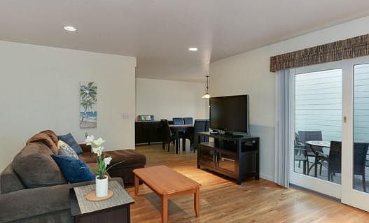 3rd image of 215 San Jose Ave APT B