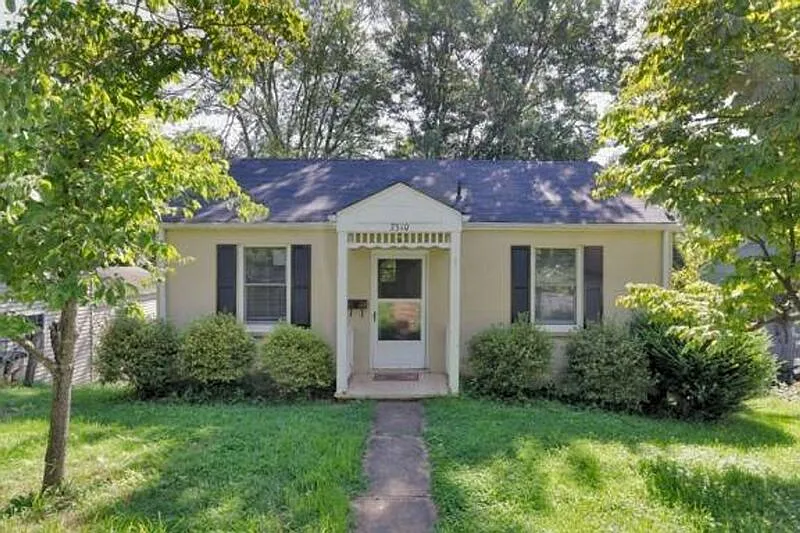 2310 Center Ave photo 1