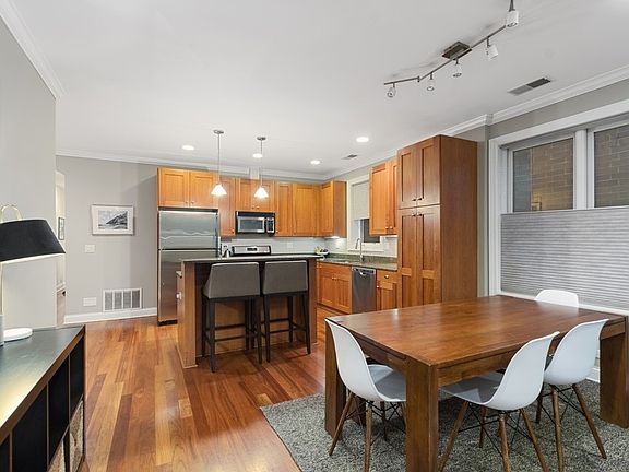 4th image of 4322 N Ashland Ave APT 2N