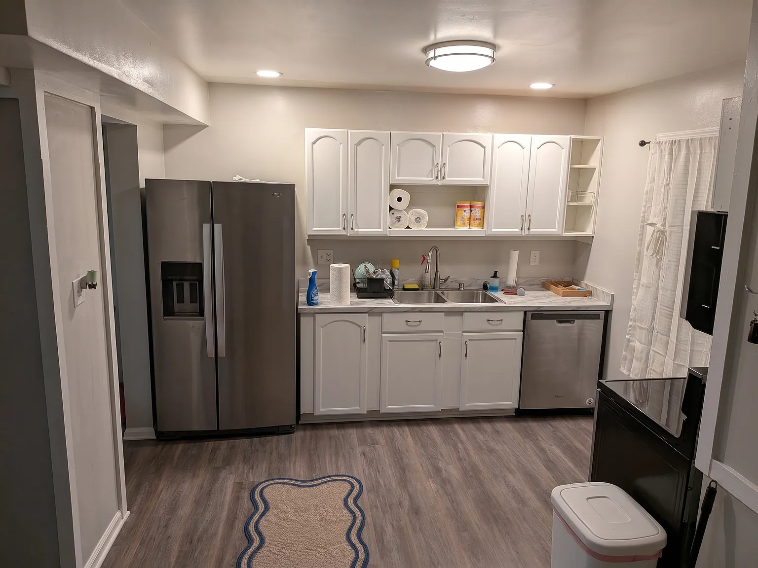 1 bed, 1850 sqft, $900 — Photo 2