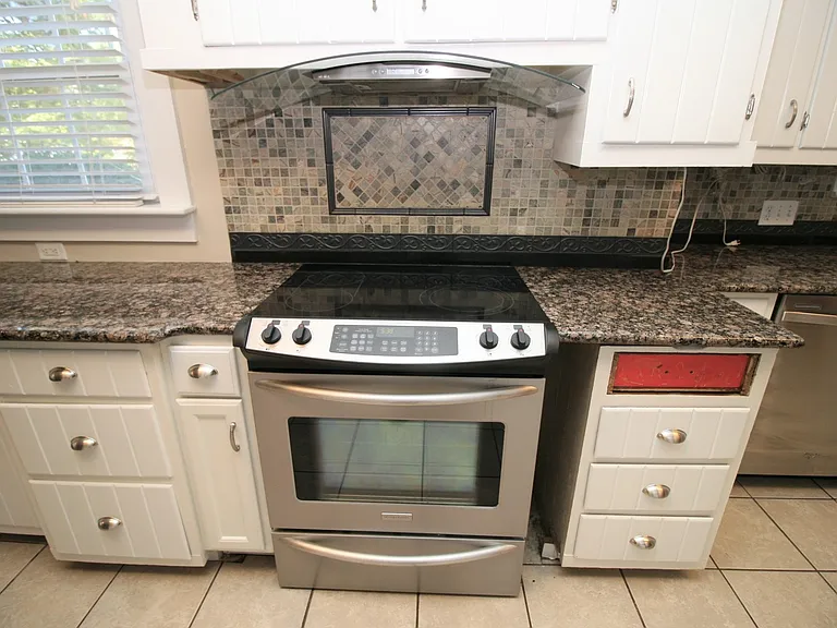 2515 Fort Bragg Rd — Photo 10