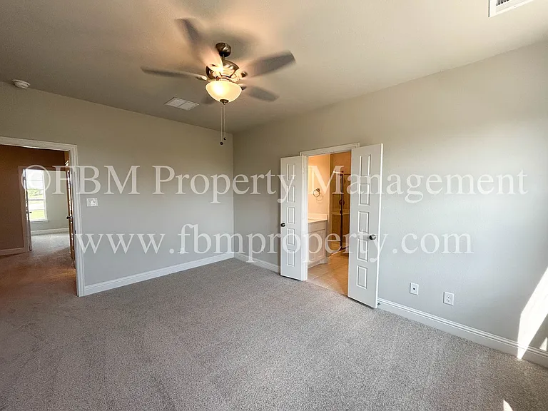 2133 Layla Dr — Photo 12