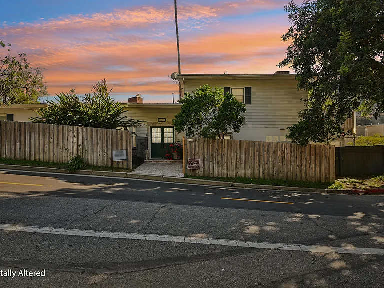 11688 Bellagio RD — Photo 37
