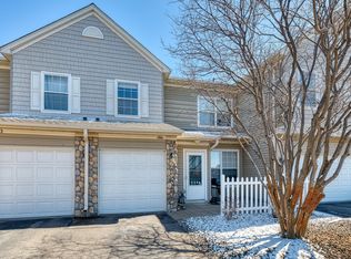 1961 Bluestem Ln #2, Shoreview, MN 55126