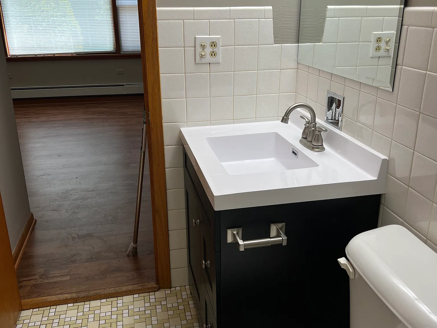 601 School Dr — Photo 4