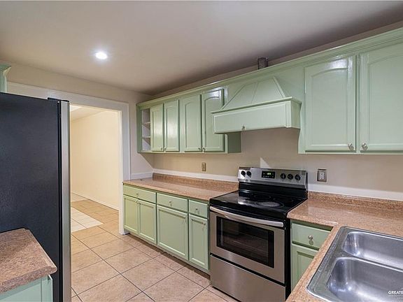 5th image of 3216 Campanario Cir