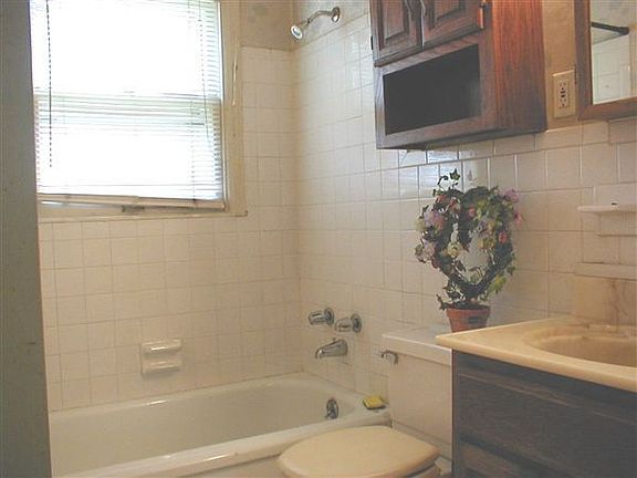 38 ec Bath