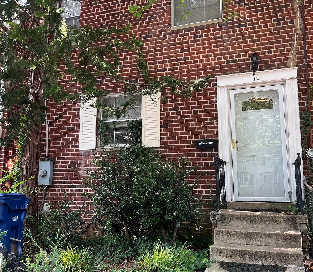 3 bed, 1102 sqft, $3,150 — Photo 1