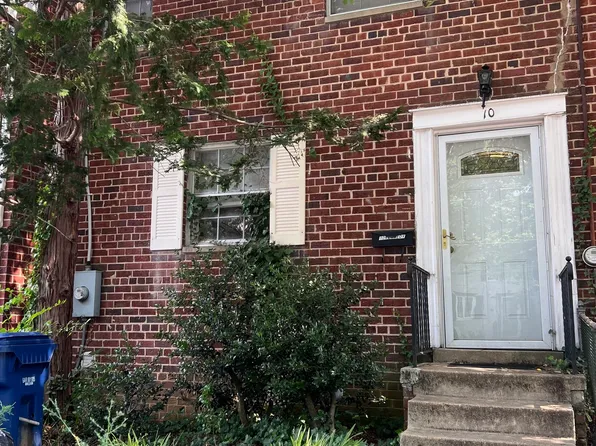 10 Kennedy St, Alexandria, VA 22305