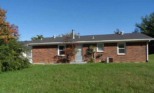 2nd image of 2795 Owensboro Rd