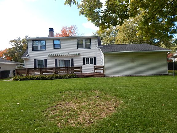 2nd image of 106 Illini Dr