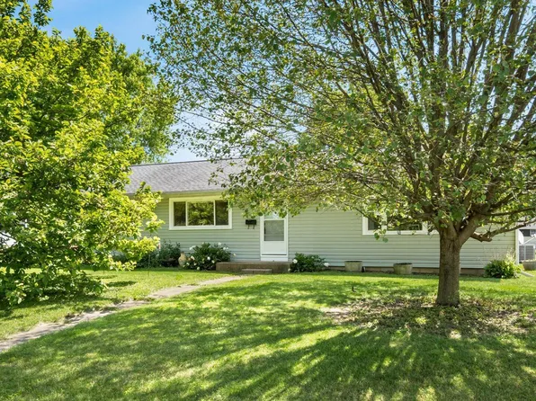 640 Meadow Dr, Newark, OH 43055