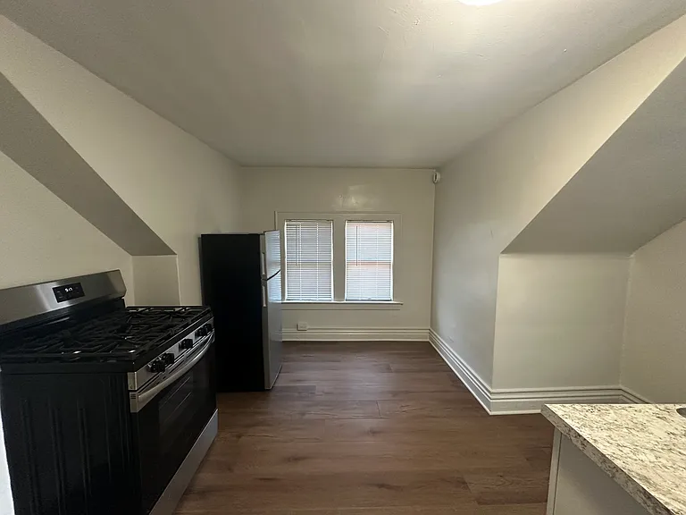 623 Jefferson Ave #6 — Photo 7