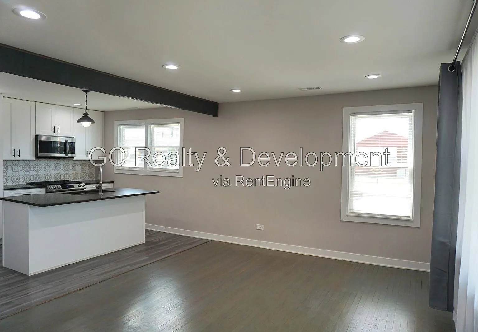 4 bed, 3.0 bath, 2000 sqft, $3,300 — Photo 4
