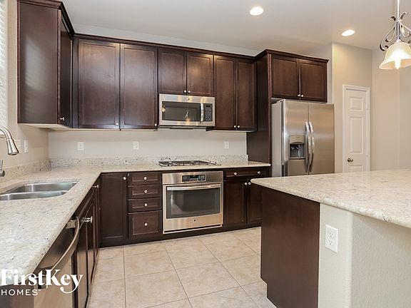 4th image of 5691 N Balsam St