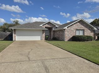 212 Ash Dr, Bullard, TX 75757