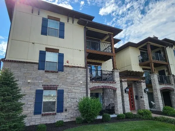 332 Bordeaux Way, Saint Peters, MO 63376