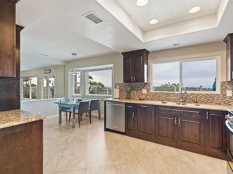 1588 Bella Vista Dr — Photo 6