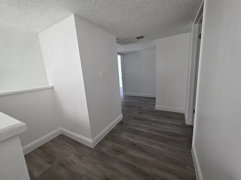 5920 Stockdale Hwy #B — Photo 15