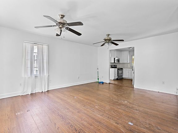 4th image of 4750 Lang Ridge Dr