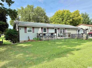 507 E State St, Astoria, IL 61501