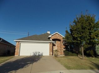 88 Bridgewood Dr, Mansfield, TX 76063